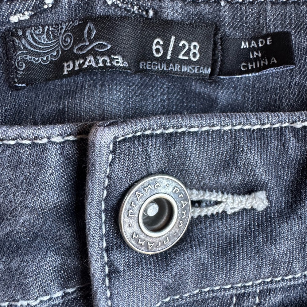 PRANA Women’s Lightweight Outdoor Mid Rise Jeans Blueish-Grayish Size 6 / 28 - Picture 6 of 9